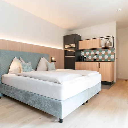 & Weiden 4*
